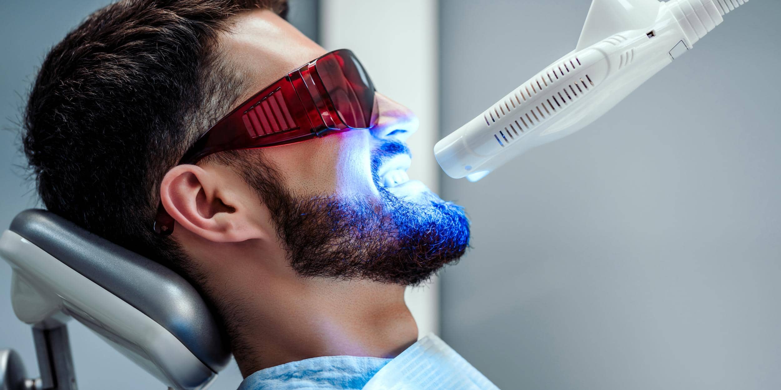 Blanchiment des dents et travaux dentaires : compatibles ? | Dr Elhyani | Paris