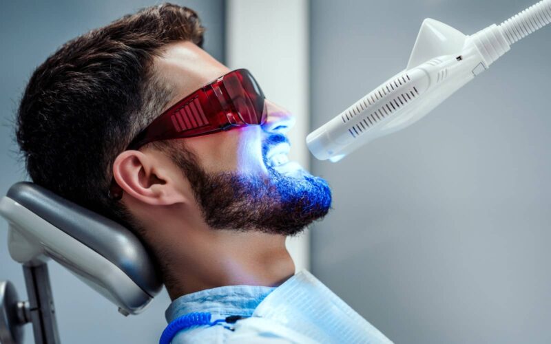 Blanchiment des dents et travaux dentaires : compatibles ? | Dr Elhyani | Paris