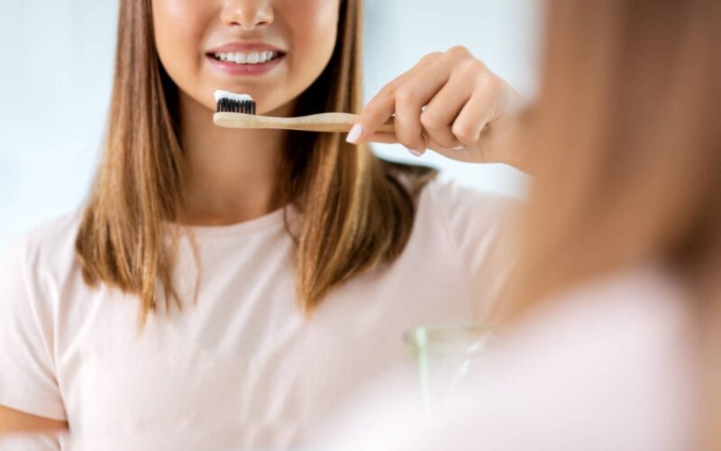 L’hygiène de vie optimale après un blanchiment dentaire | Dr Elhyani | Paris