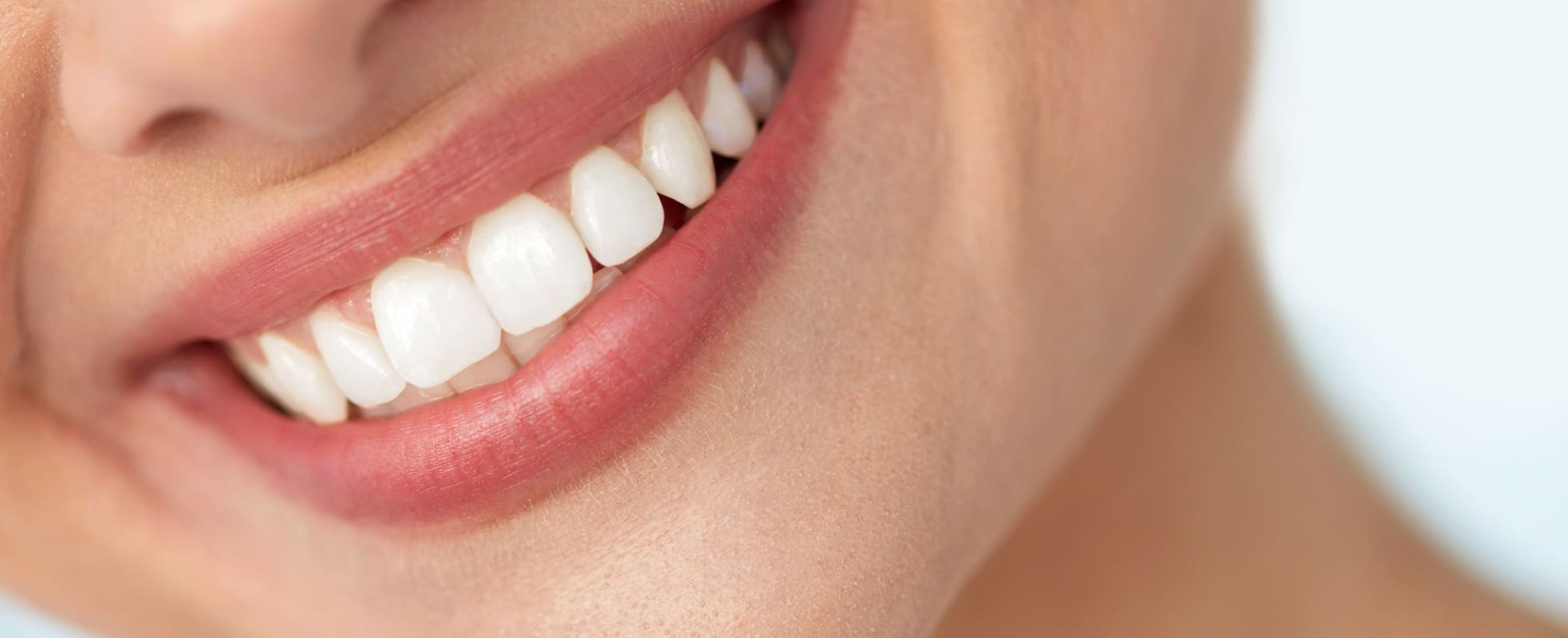 Le Dr Elhyani à Paris vous explique comment réparer les dents usées